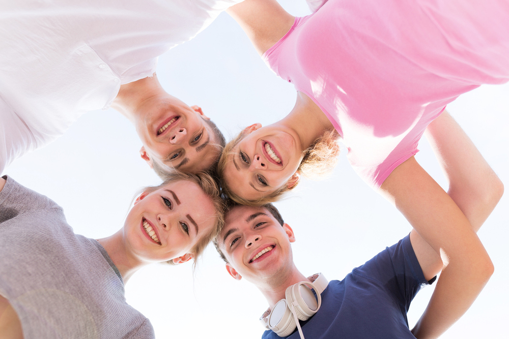 Jugendliche / iStock/PIKSEL Jugendliche