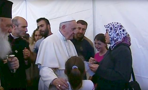 Papst fordert in Moria Solidarität in Flüchtlingskrise
