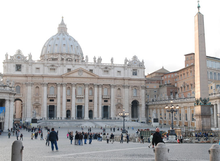 Papst gegen Druck auf Bischöfe bei Wiederverheirateten