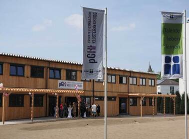 Neues Schulgebäude in Klosterneuburg eingeweiht