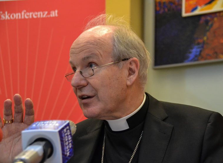 Kardinal Schönborn präsntiert die Ergebnisse der Frühjahrsvollversammlung der Österreichischen Bischofskonferenz 2016