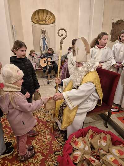 Familienmesse mit Nikolofeier