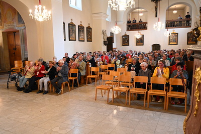 Gottesdienst mit Chor und Orchester im Rahmen der Sommernachtsklänge 2025.
