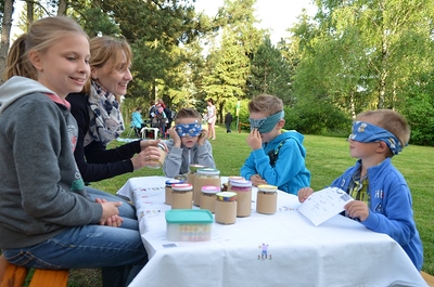 'Kinderliturgie - Mit allen Sinnen feiern' - Wortgottesfeier und Stationenbetrieb