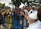 Papst Franziskus setzt seine schwierige Afrika-Reise fort