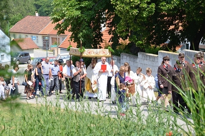 Hl. Messe und Fronleichnamsprozession