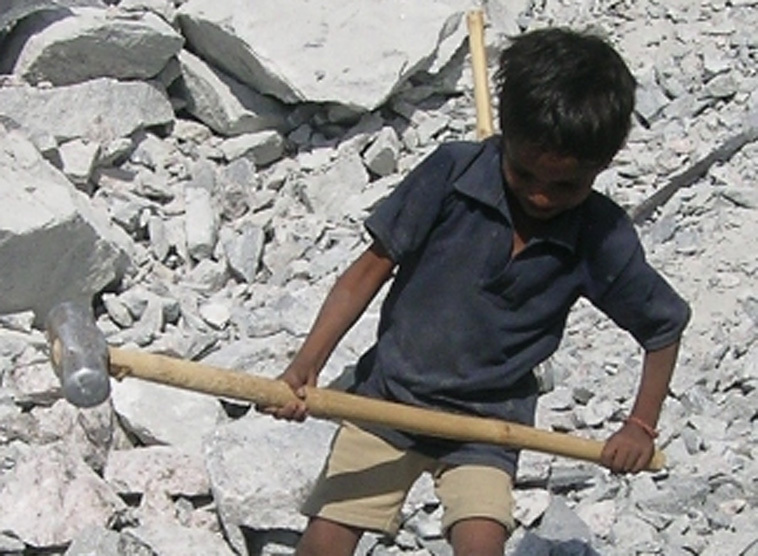 Kinderarbeit im Steinbruch