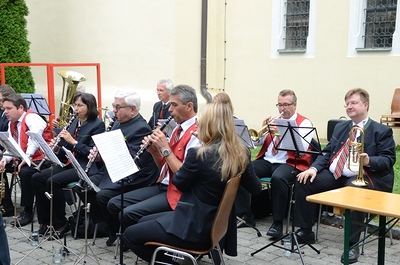 Amtseinführung Pater Nicholas Thenammakkal in der Pfarrkirche Asparn/Zaya