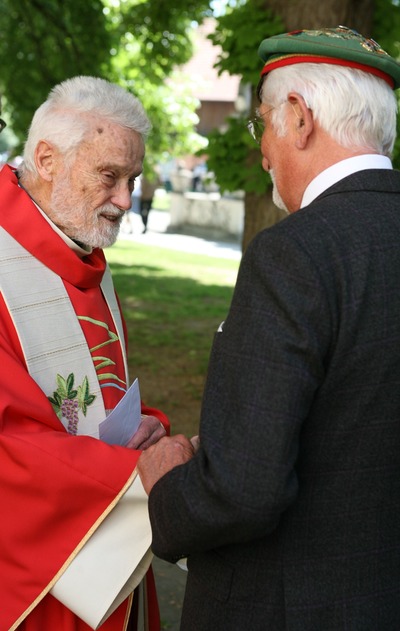 Gottesdienst und Pfarrfest in Asparn/Zaya