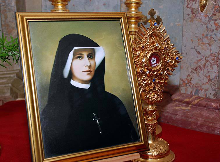 Bild und Reliquie von Schwester Faustyna