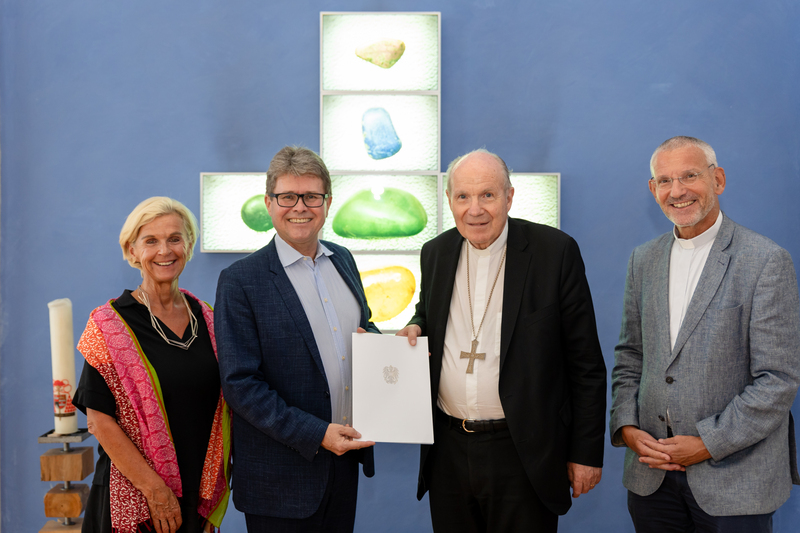 Unterzeichnung des Leistungsvertrags zur Übersiedelung der KPH / Erzdiözese Wien/ Stephan Schönlaub