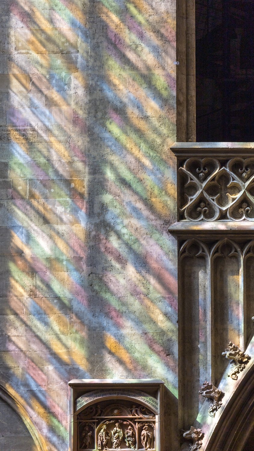 Fensterlicht im Stephansdom am Nachmittag