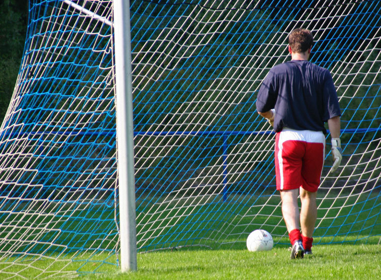 Fokolarbewegung lud Flüchtlinge und Sportbegeisterte zu kulturverbindendem Sportfest. Auch österreichisch-ungarischer Friedenslauf während 'Woche der geeinten Welt'.