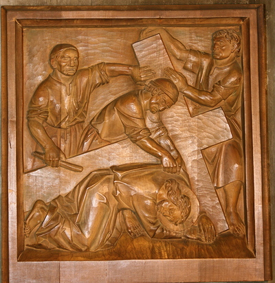 9. Station: Jesus fällt zum 3. Mal unter dem Kreuz.