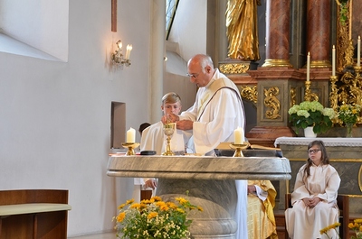 Hl. Messe und Fronleichnamsprozession