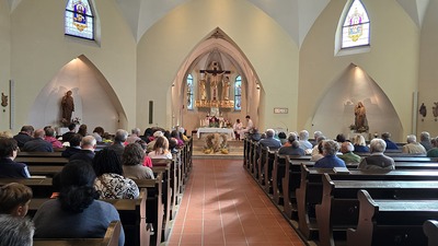 Heilige Messe mit Weihbischof Turnovszky und Tiersegnung