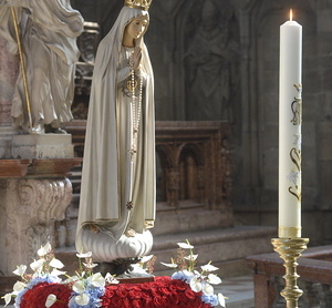 Maria Namen-Feier, Fatimastatue