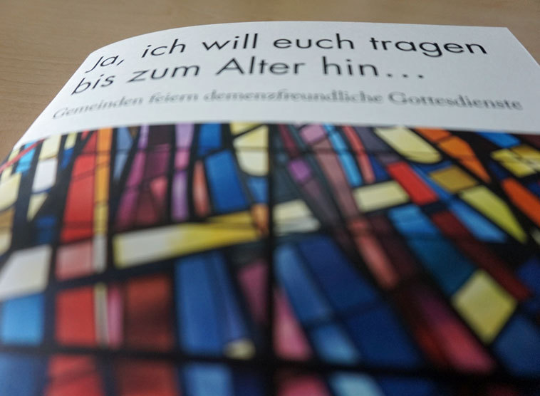 Seniorenpastoral präsentiert Broschüre für demenzfreundliche Gottesdienste