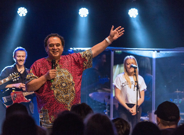 Interview mit Mike Pilavachi dem Gründer des Soul Survivor Festival.