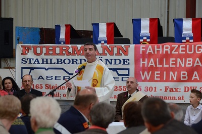 Feldmesse und Autosegnung beim FF-Heurigen