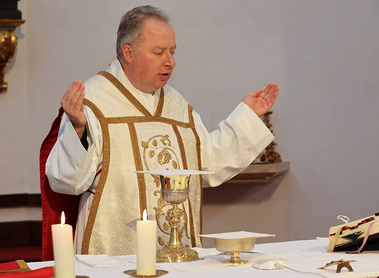 Anlässlich des Patroziniums feierte Prior P. Placidus Leeb OSB mit uns die Heilige Messe. 