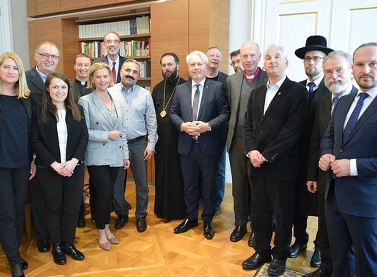 Bildungsminister traf erstmals 'Plattform der Kirchen und Religionsgesellschaften'