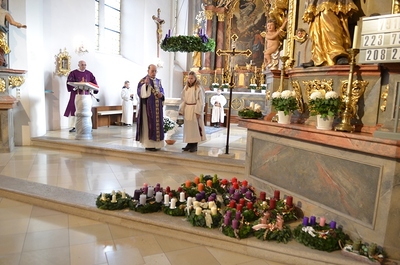 Segnung der Adventkränze