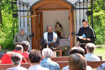 Pfarrverbandsmaiandacht bei der Gnadendorfer Bildeiche