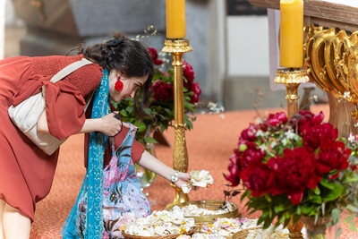 Das Pfingstfest wird am 50. Tag nach Ostern gefeiert. Wegen dieser Ausgießung des Heiligen Geistes am Pfingsttag, von der dieser Text aus der Apostelgeschichte berichtet, wird dieses Ereignis als Geburtstag der Kirche und als Beginn der weltweiten Mi