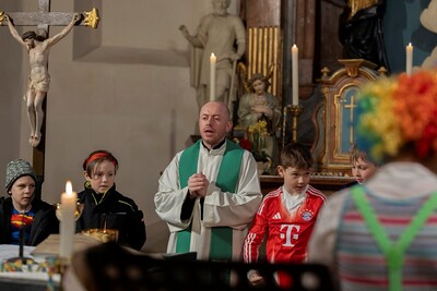 Kindermesse am Faschingssamstag