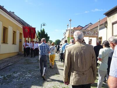 Feier des Fronleichnamsfestes in Ameis