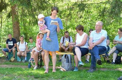 Pfarrverbandsmaiandacht bei der Gnadendorfer Bildeiche
