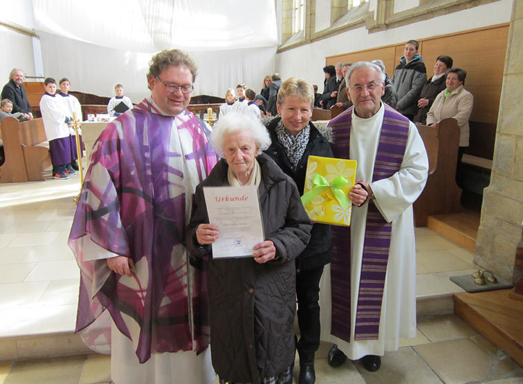 Malvine Pichler aus Kirchschlag spielt seit ihrer Jugend auf der Königin der Instrumente.