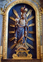 rechter seitlicher Marienaltar