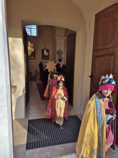 Sternsingergruppen der Pfarre Asparn/Zaya