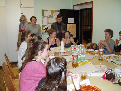 OLYMPUS DIGITAL CAMERA         