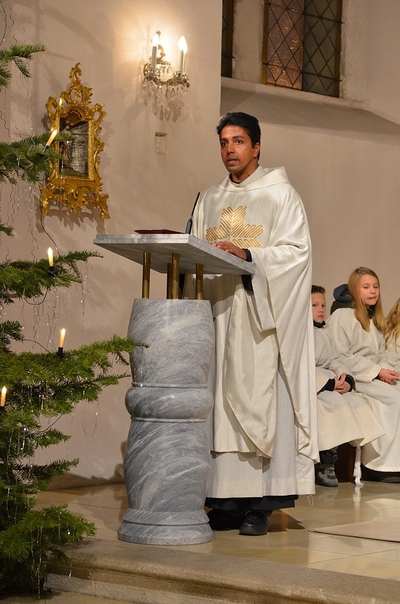 Heiliger Abend - Feier mit Pater Roger