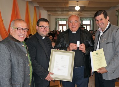 Pfarrvikar Jozef Wojcik: Ernennung zum 'Erzbischöflichen Geistlichen Rat' u. Silberne Ehrennadel der Gemeinde Rußbach