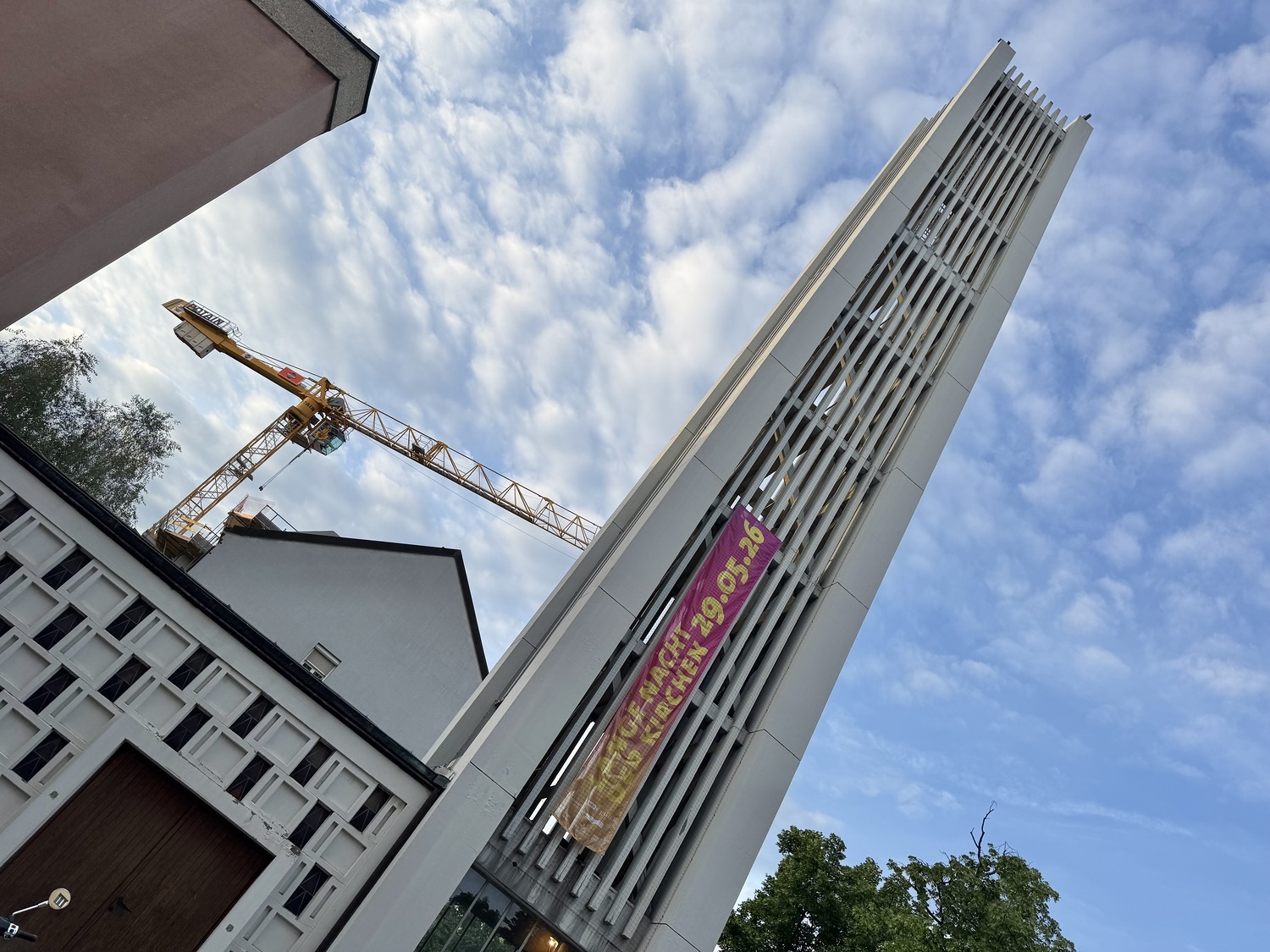 Lange-Nacht-der-Kirchen-Fahne