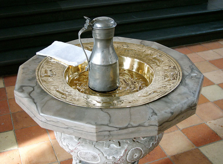 Kirchen haben präzise Vorgaben für muslimische Taufwerber