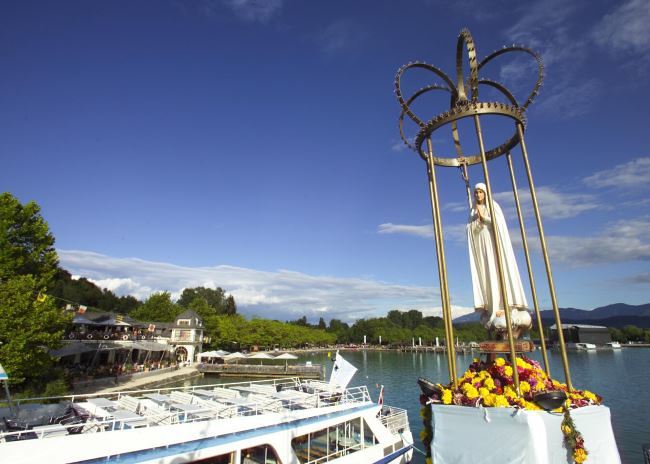 Mariä Himmelfahrt: Schiffsprozessionen auf österreichischen Seen