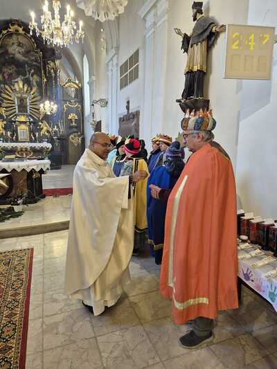 Sternsingergruppen der Pfarre Asparn/Zaya