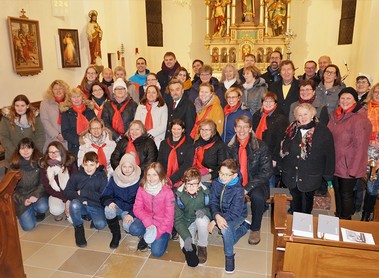 2 Musikgruppen und 2 Chöre begeisterten die Zuhörer.