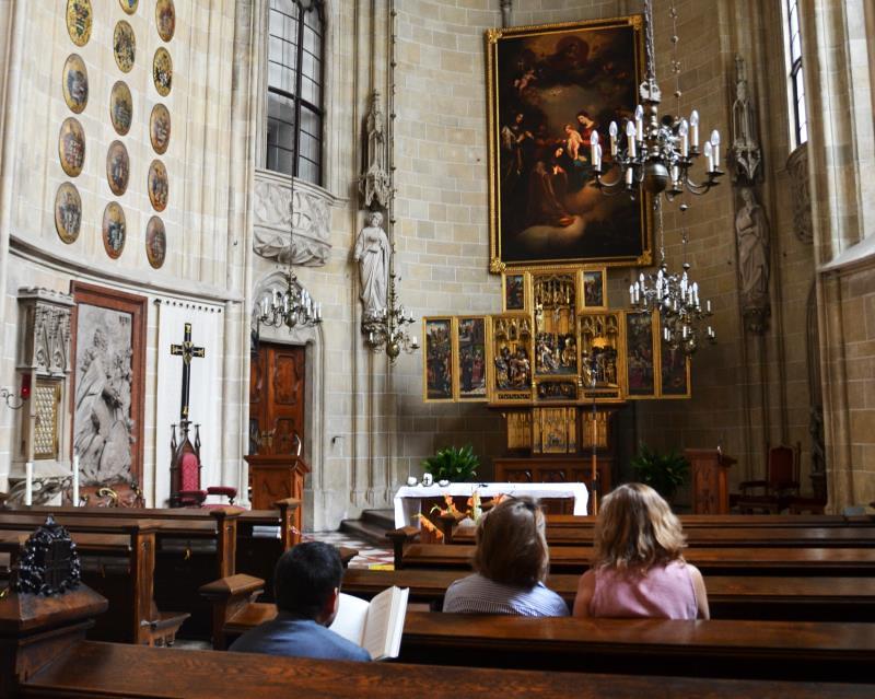 Schönborn lädt an bisher heißestem Tag in kühle Kirchen ein