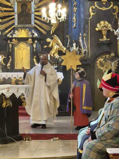 Sternsingergruppen der Pfarre Asparn/Zaya