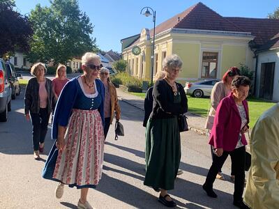 Feier in der Kirche in Ameis