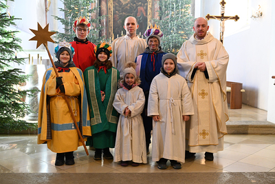 Gottesdienst und Entsendung der Sternsinger
