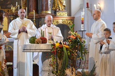 Erntedankfest: Eucharistiefeier und Agape 2016
