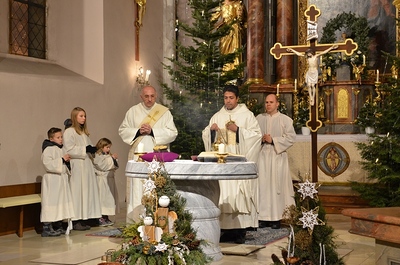 Heiliger Abend - Feier mit Pater Roger