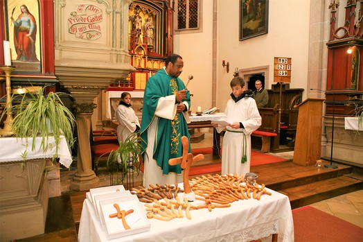 Weihe der Siebenhirtenkreuze